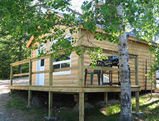 Dog Lake Resort - The Petite Retreat Cabins