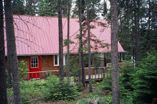 Canadian Wilderness Vacation Resort / Lodge